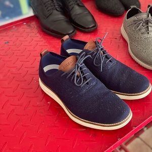 Men’s Cole Haans.
